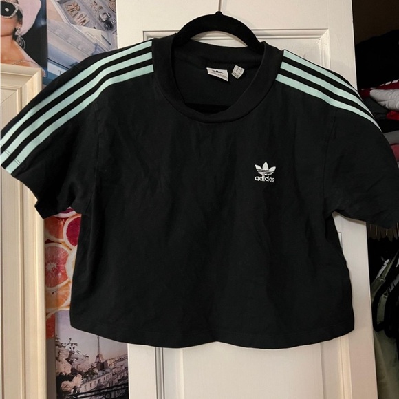 Adidas T-Shirt - Picture 4 of 5